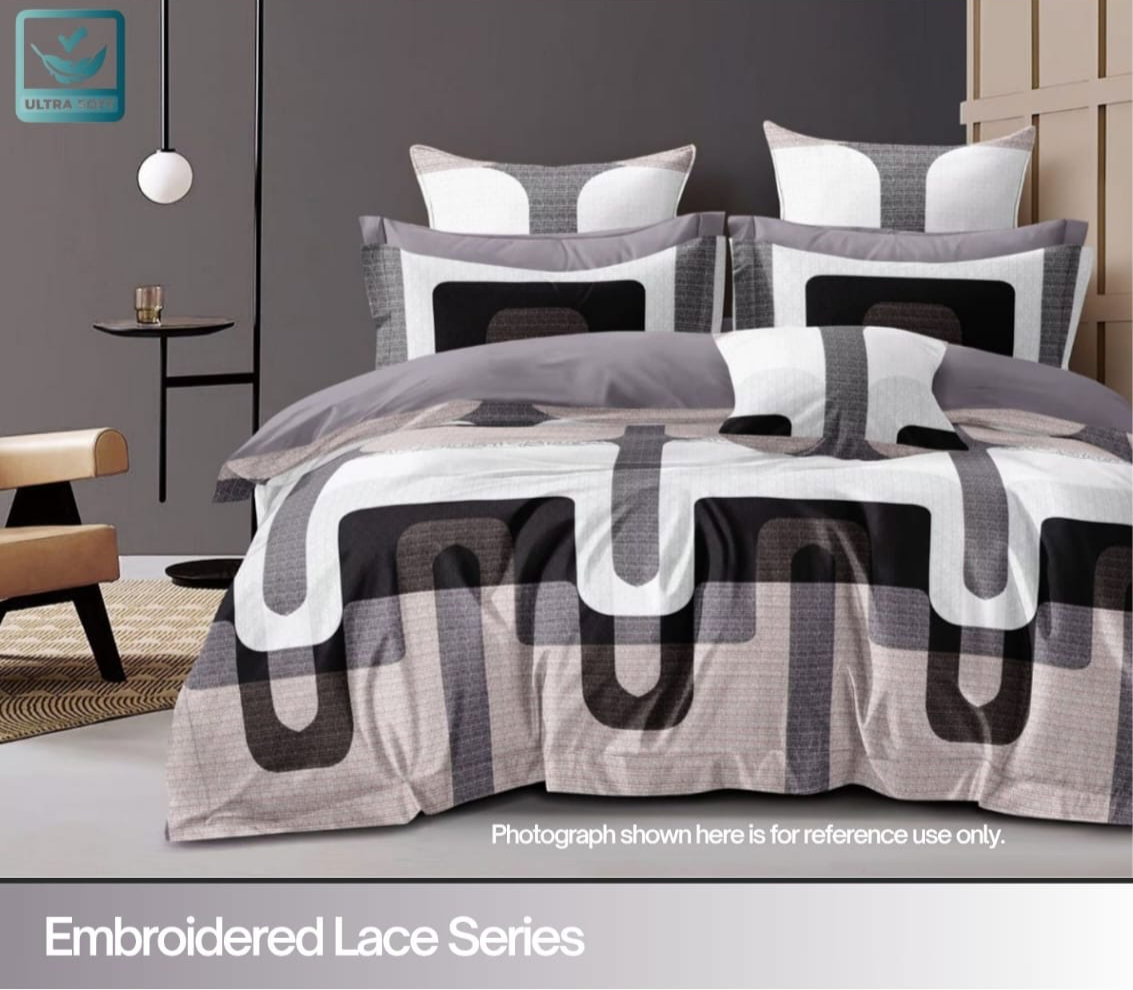 Bold Curves Poly-cotton bedsheet